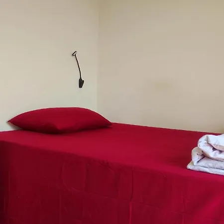 Budget-friendly Self-serve Lodging Homestay