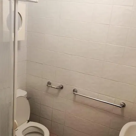 Budget-friendly Self-serve Lodging *
